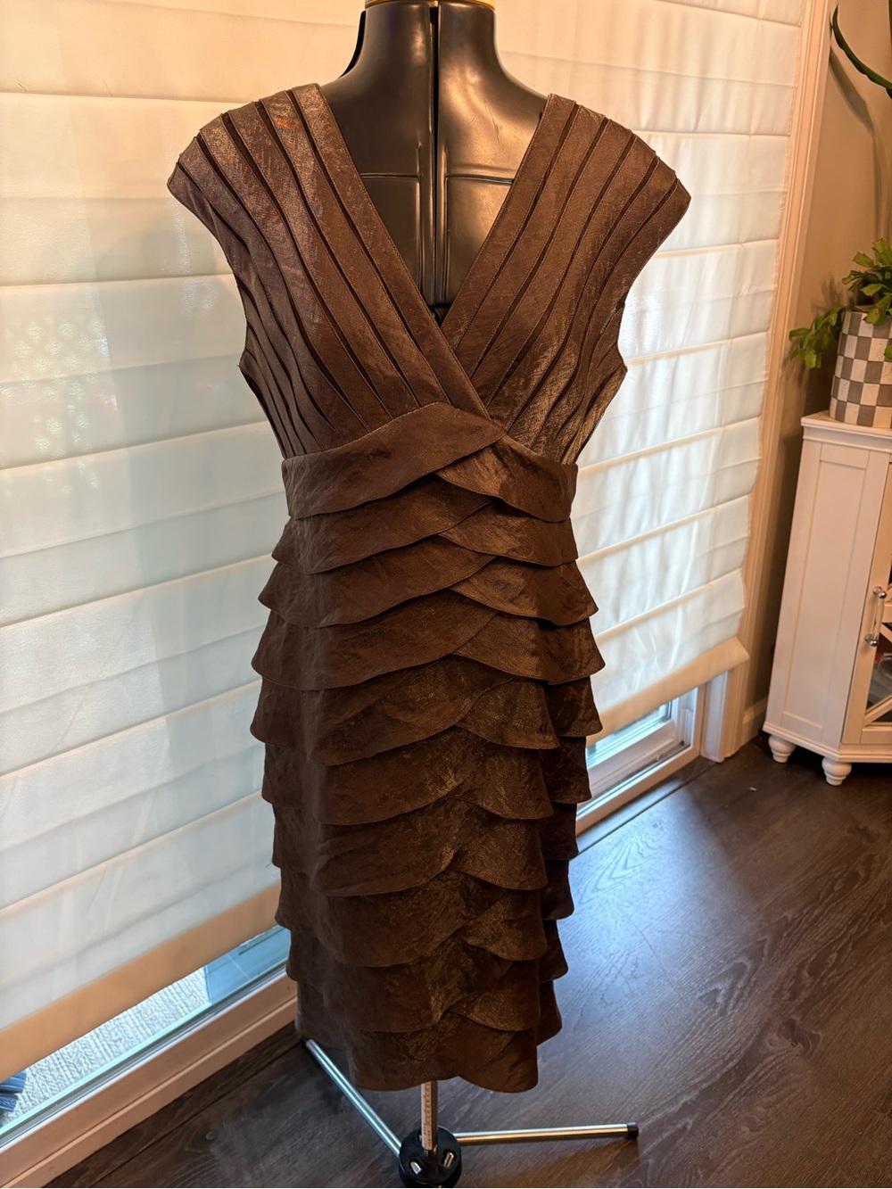Adrianna Papell Shimmery Grey/Brown Tiered V-Neck Midi Dress